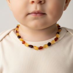 Bebek Kehribar Kolye | Orijinal Baltık Kehribarı – Güvenli Kilitli