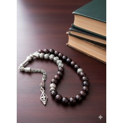 Kişiye Özel Garnet Tesbih – İsim ve Harf Yazılabilir, Kurt ve Ay Yıldız Püsküllü 33’lü