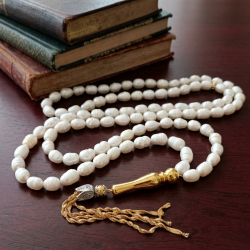 Arpa Kesim Doğal İnci Tesbih – Gold İmame ve Püsküllü 99’lu Zarif İnci Tesbih